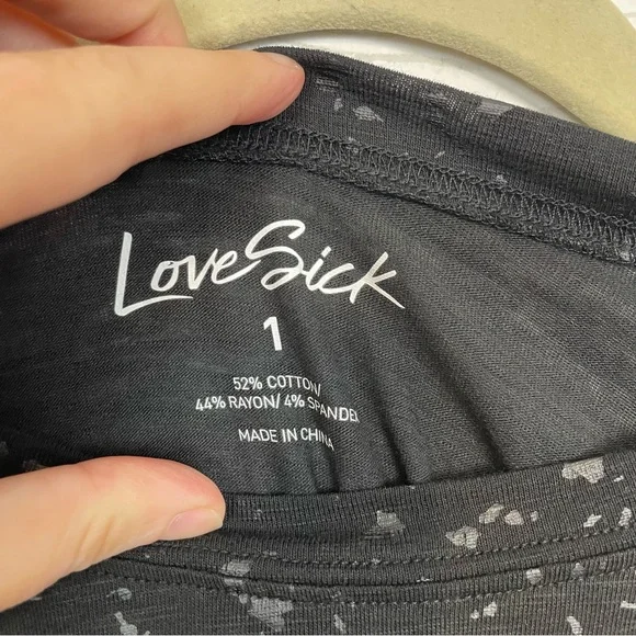 Torrid LoveSick Super Soft Slub Distressed Long Sleeve Top Size 1X - Picture 3 of 11